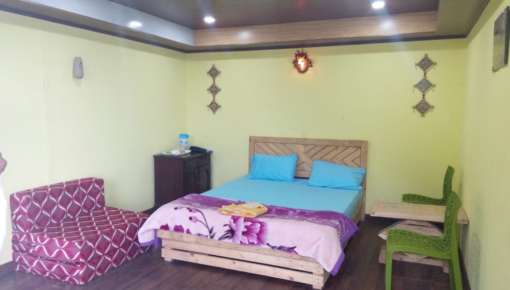 WhatsApp Image 2025-08-18 at 14.54.00 (1)