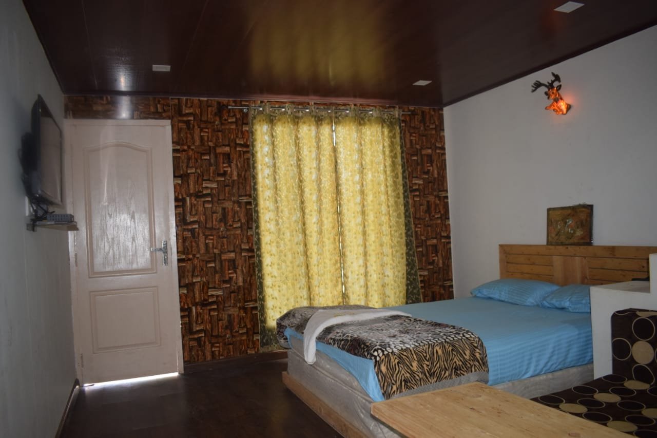 WhatsApp Image 2025-08-18 at 14.54.01 (1)